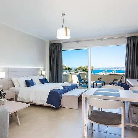 Sun And Sea Aparthotel